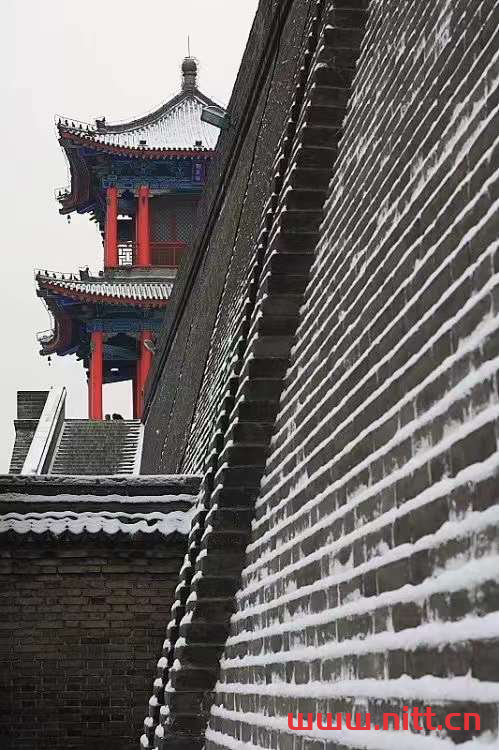 水靜鑒物，人靜觀心，書是一面對視的鏡子